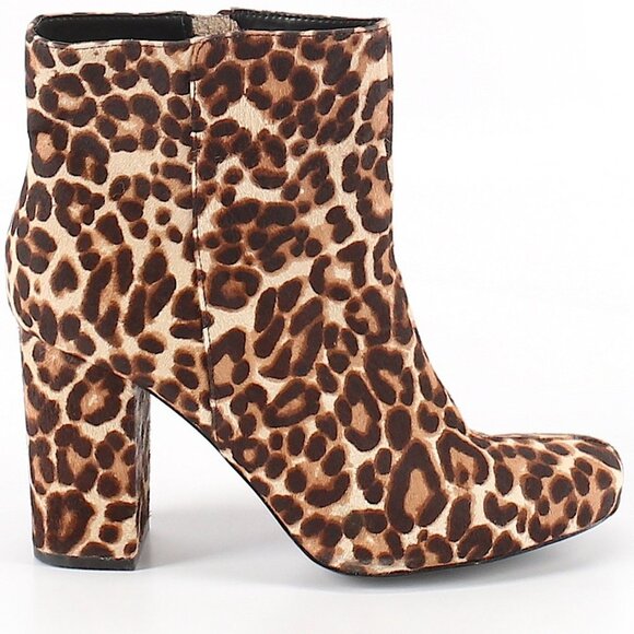 Charles David Ankle Boot - Picture 1 of 2